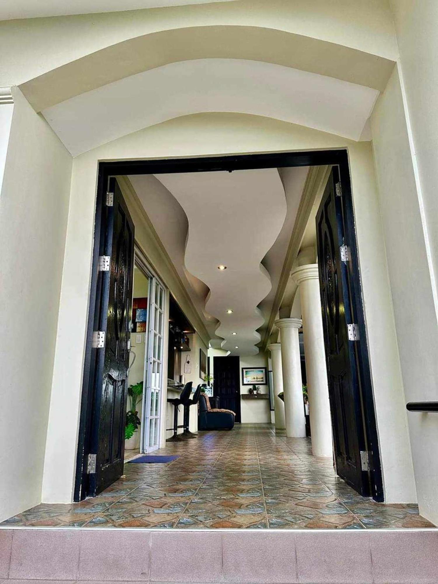 Avana Hills Tagaytay Villa Tagaytay City Exterior foto